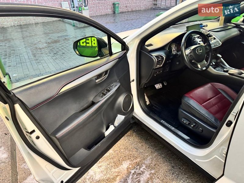 Позашляховик / Кросовер Lexus NX 2015 в Кропивницькому