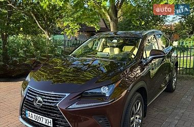 Позашляховик / Кросовер Lexus NX 2018 в Києві