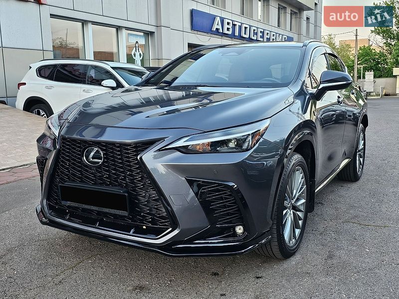 Lexus NX 2022