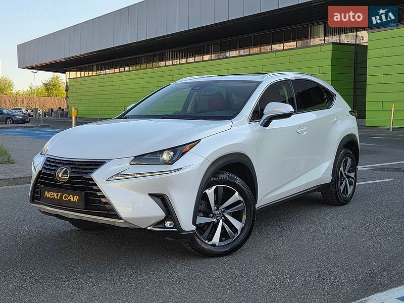 Lexus NX 2021