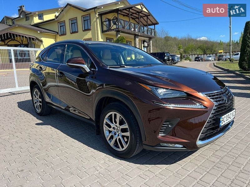 Lexus NX 2019