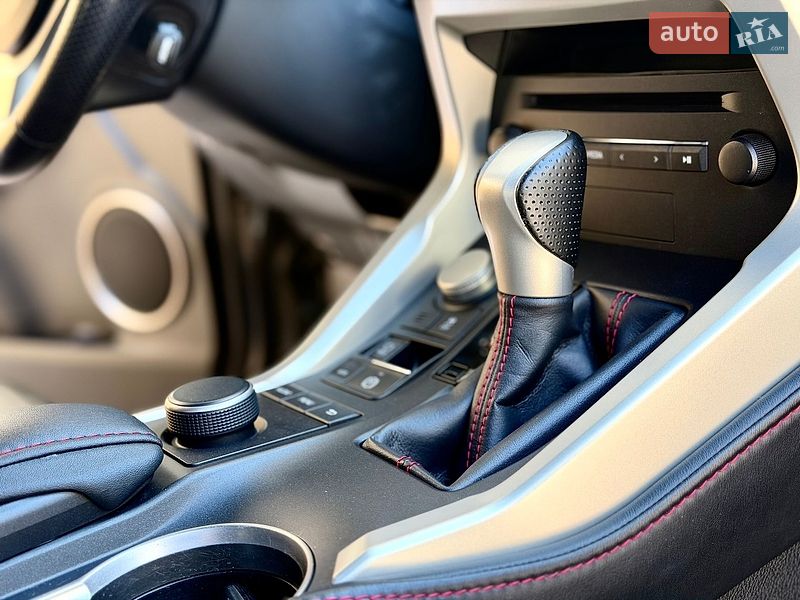 Внедорожник / Кроссовер Lexus NX 2016 в Днепре