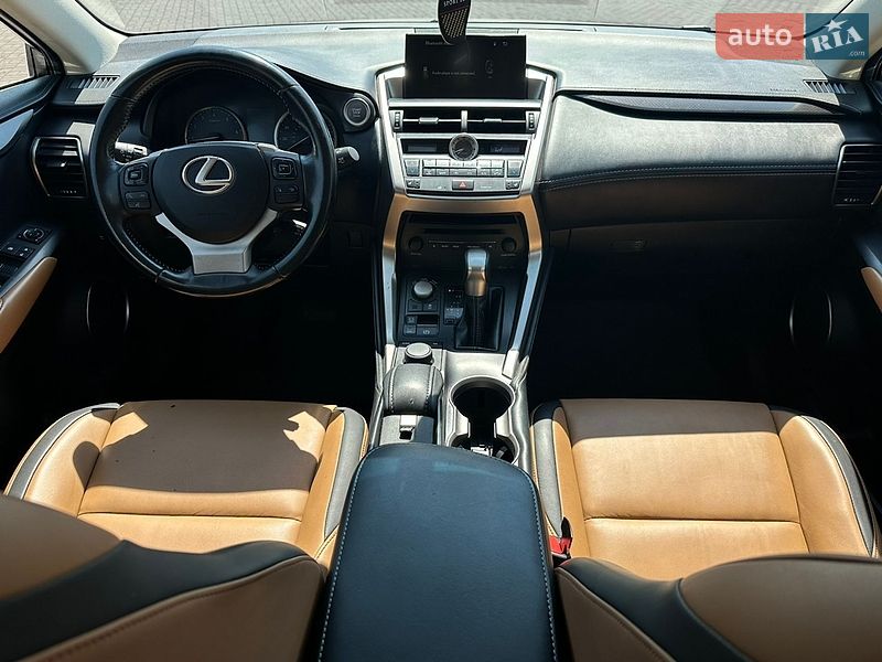 Внедорожник / Кроссовер Lexus NX 2017 в Днепре