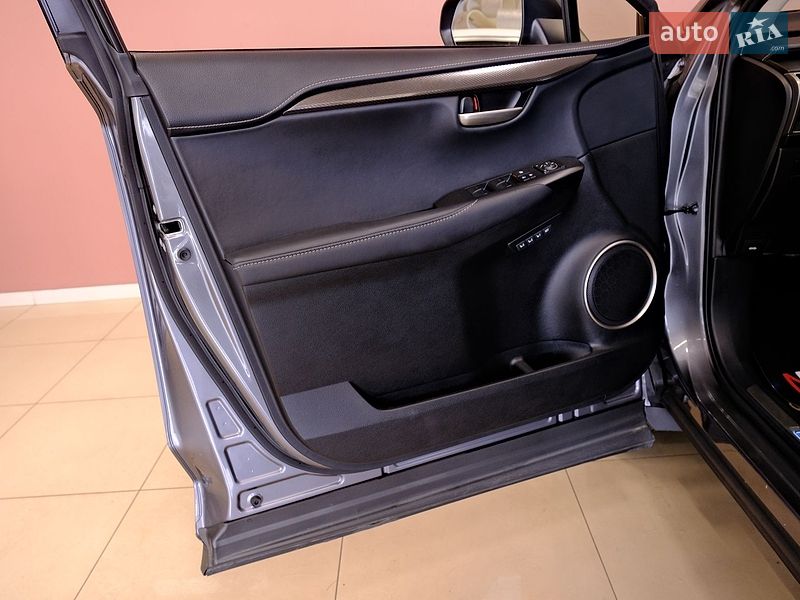 Внедорожник / Кроссовер Lexus NX 2017 в Одессе
