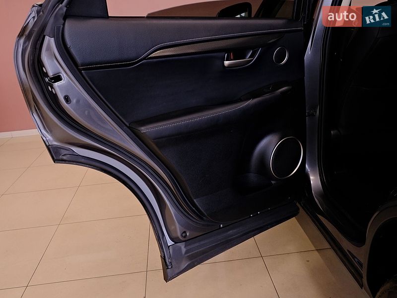 Внедорожник / Кроссовер Lexus NX 2017 в Одессе