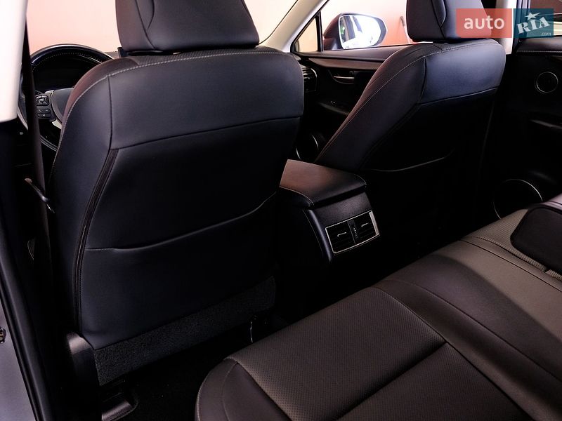 Внедорожник / Кроссовер Lexus NX 2017 в Одессе