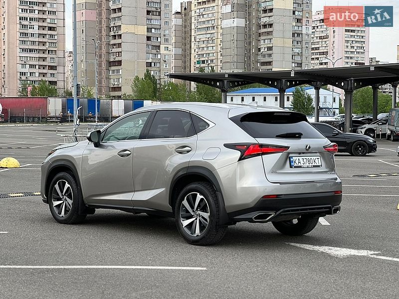 Внедорожник / Кроссовер Lexus NX 2017 в Киеве