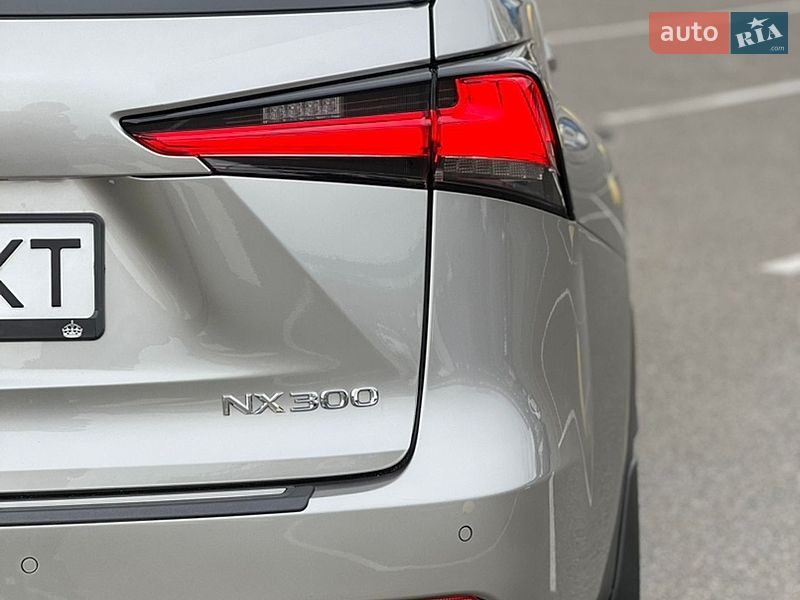 Внедорожник / Кроссовер Lexus NX 2017 в Киеве
