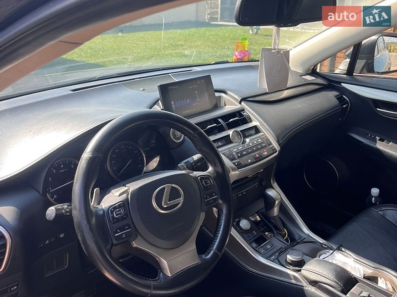 Внедорожник / Кроссовер Lexus NX 2015 в Виноградове