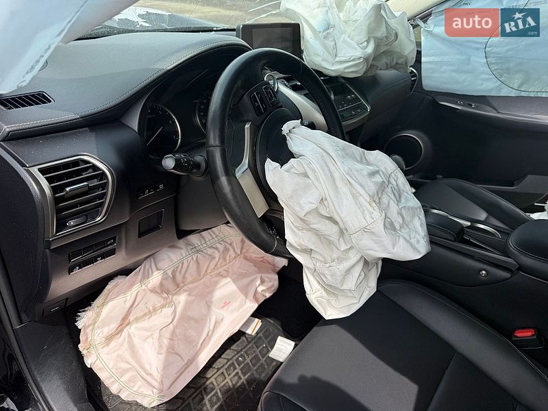 Позашляховик / Кросовер Lexus NX 2019 в Києві
