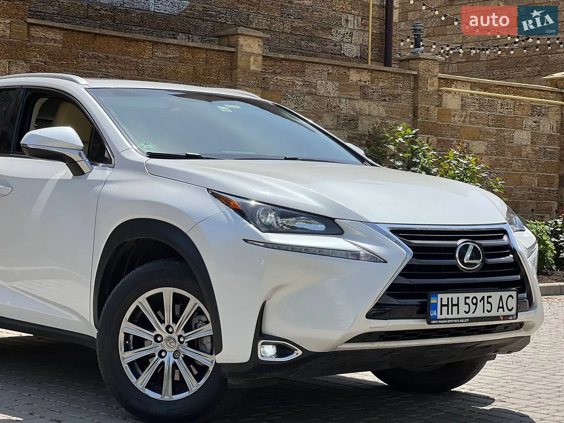 2017 Lexus NX - мініатюра 3
