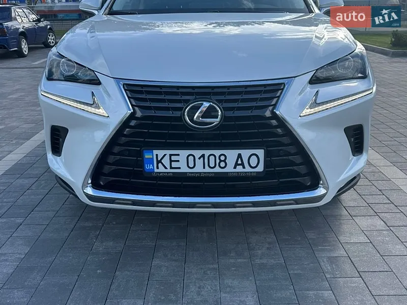 Lexus NX 2018