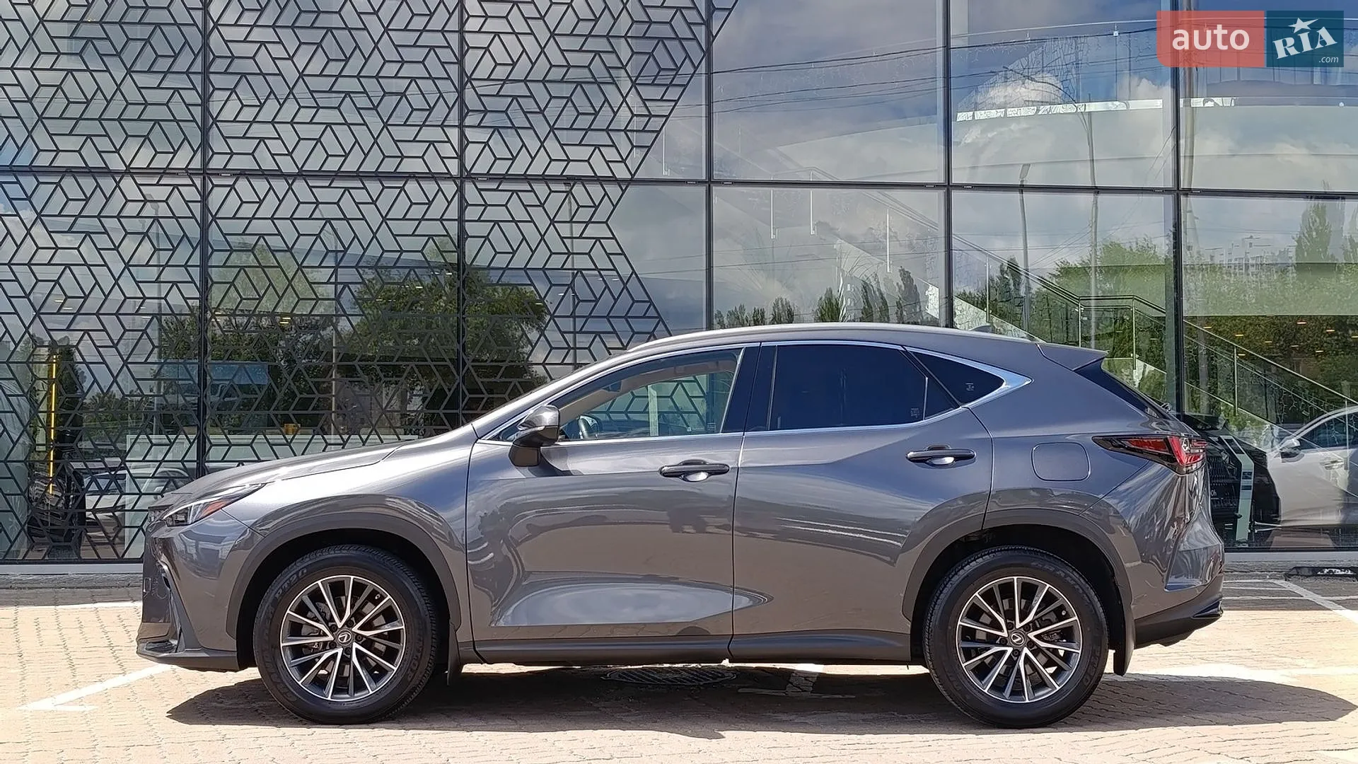 2021 Lexus NX - мініатюра 3