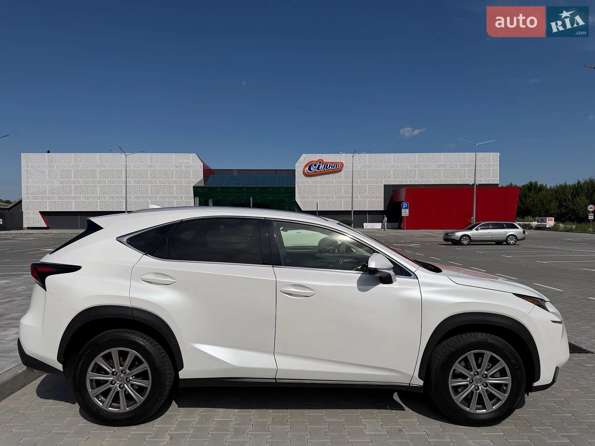 2017 Lexus NX - мініатюра 3