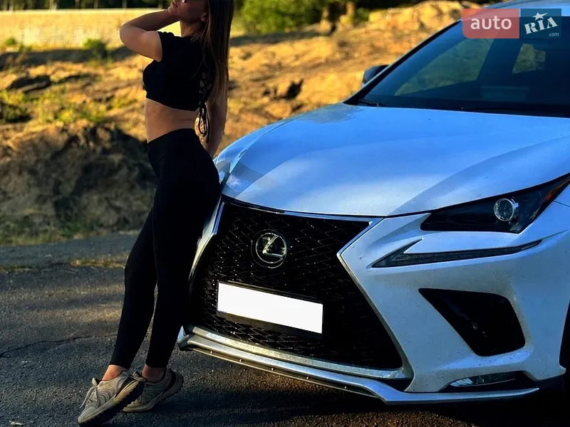 Lexus NX 2018