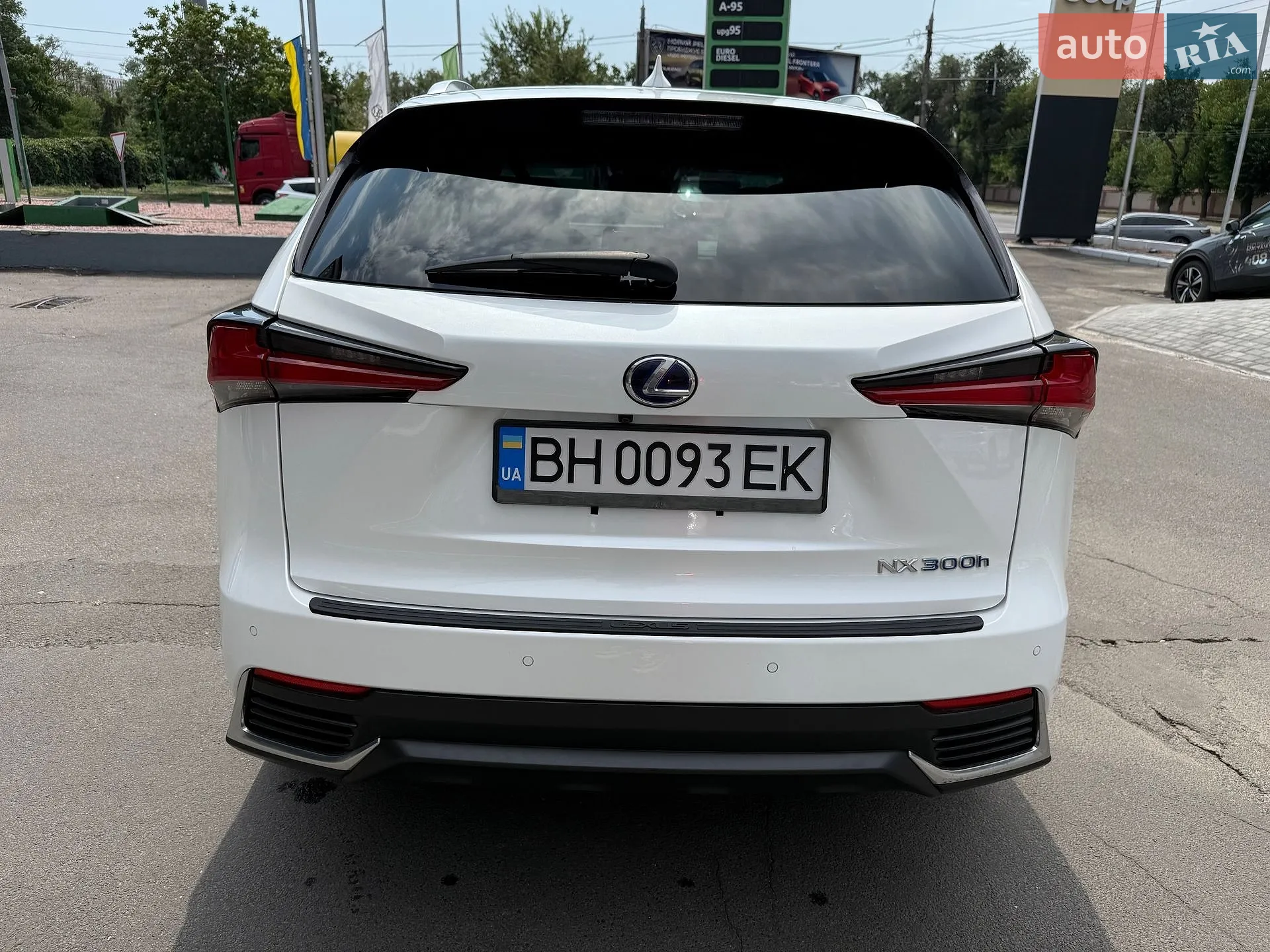 2017 Lexus NX - мініатюра 6
