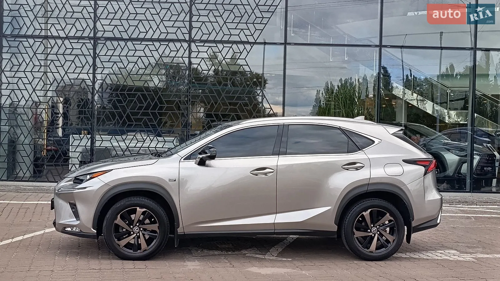 2019 Lexus NX - мініатюра 3