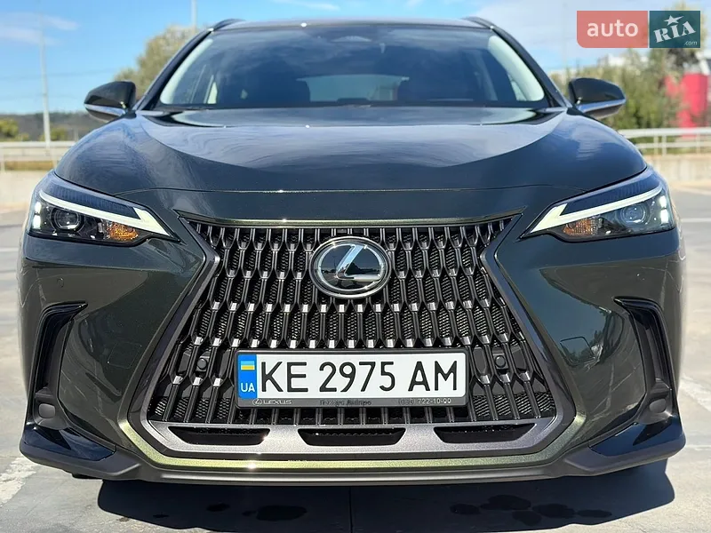 Lexus NX 2024
