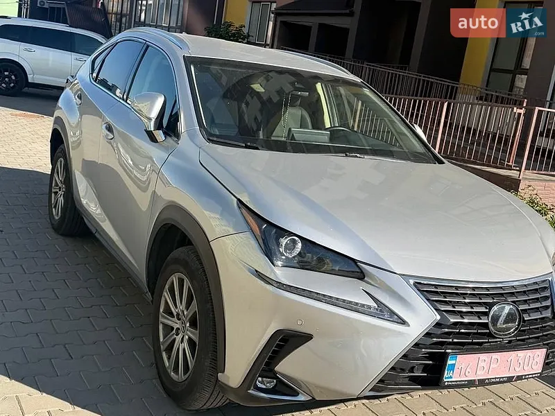 Lexus NX 2019