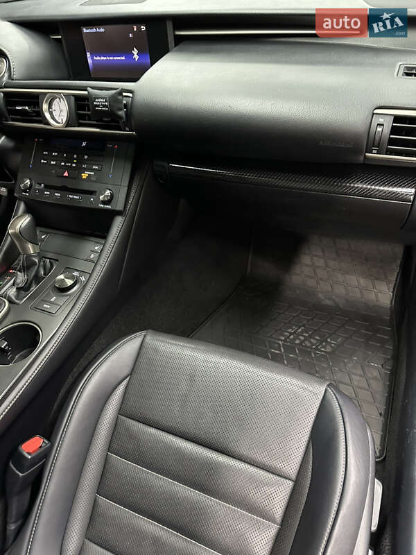 Купе Lexus RC 2015 в Одесі