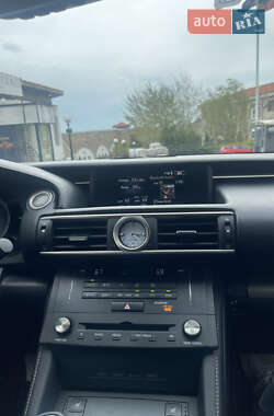 Купе Lexus RC 2017 в 