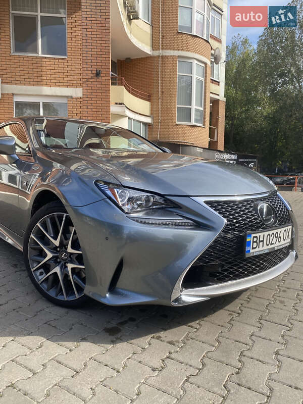 Купе Lexus RC 2017 в 