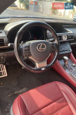 Купе Lexus RC 2017 в 