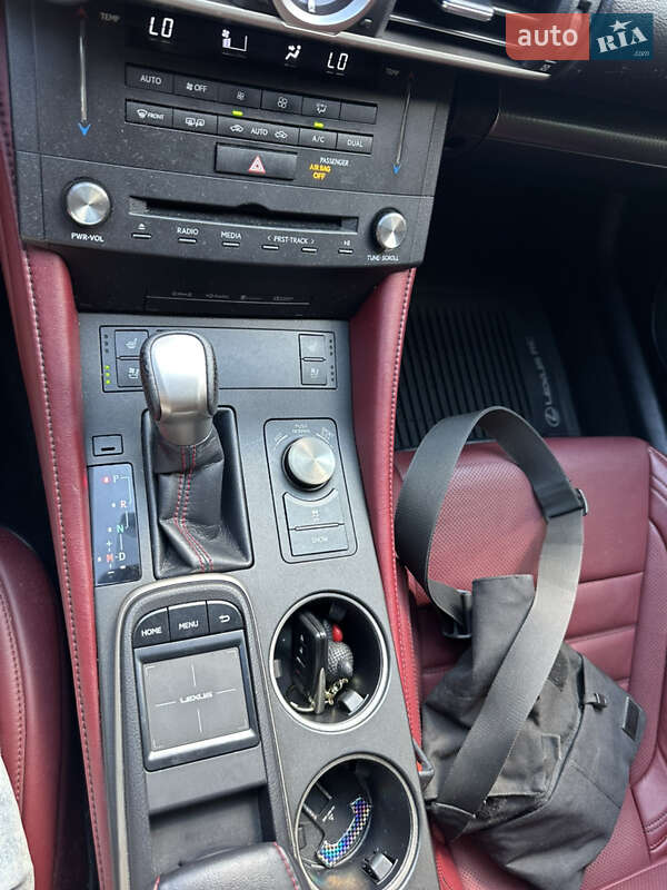 Купе Lexus RC 2016 в Киеве фото 20 Купе Lexus RC 2016 в Киеве