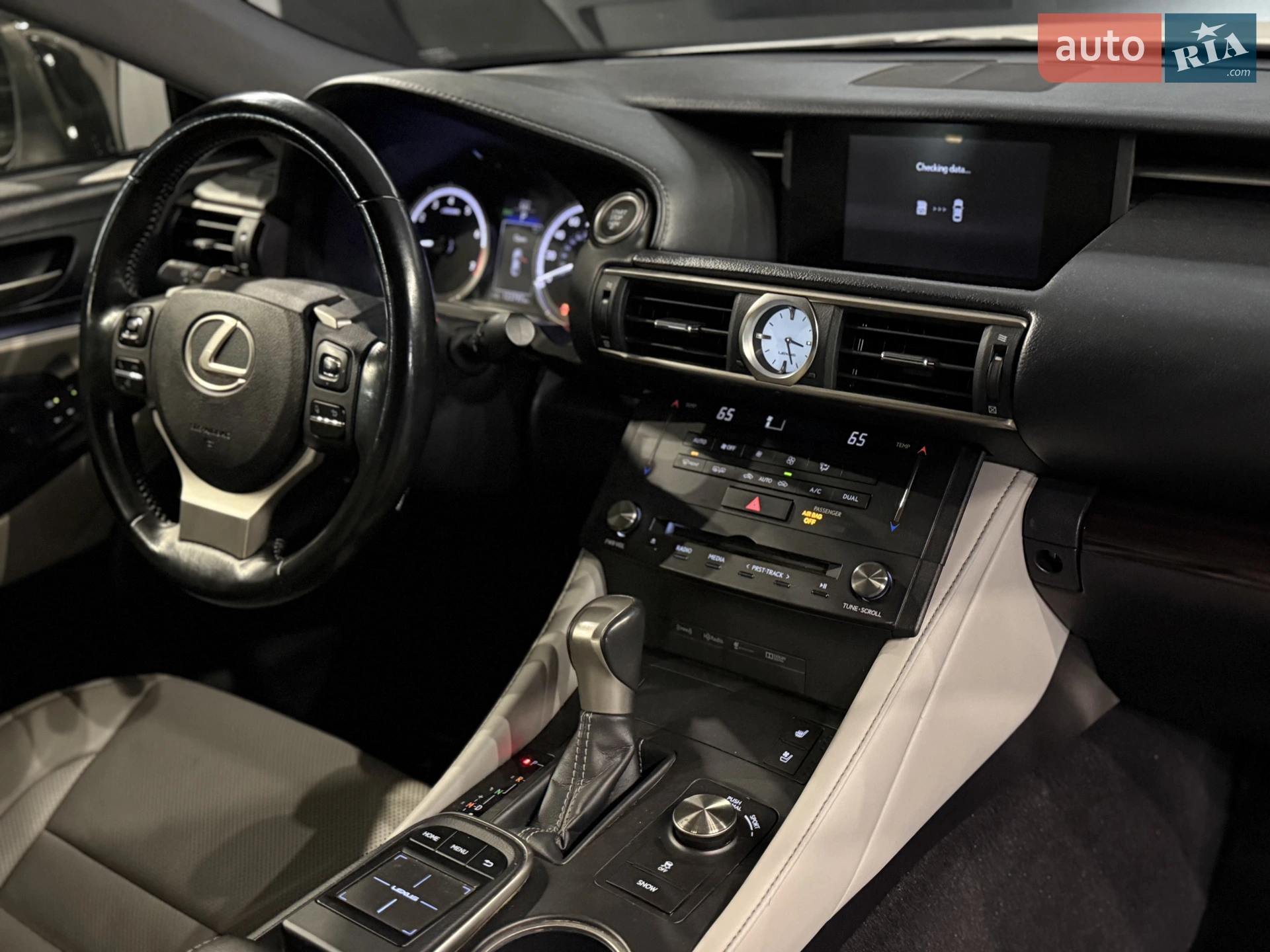 2015 Lexus RC - мініатюра 15