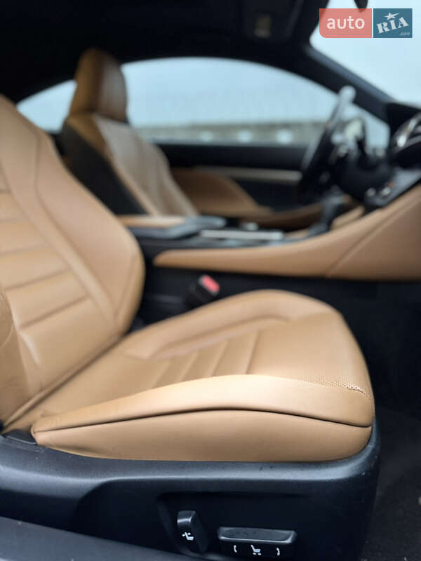 Купе Lexus RC 2017 в Киеве фото 16 Купе Lexus RC 2017 в Киеве