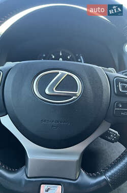 Купе Lexus RC 2017 в Ивано-Франковске