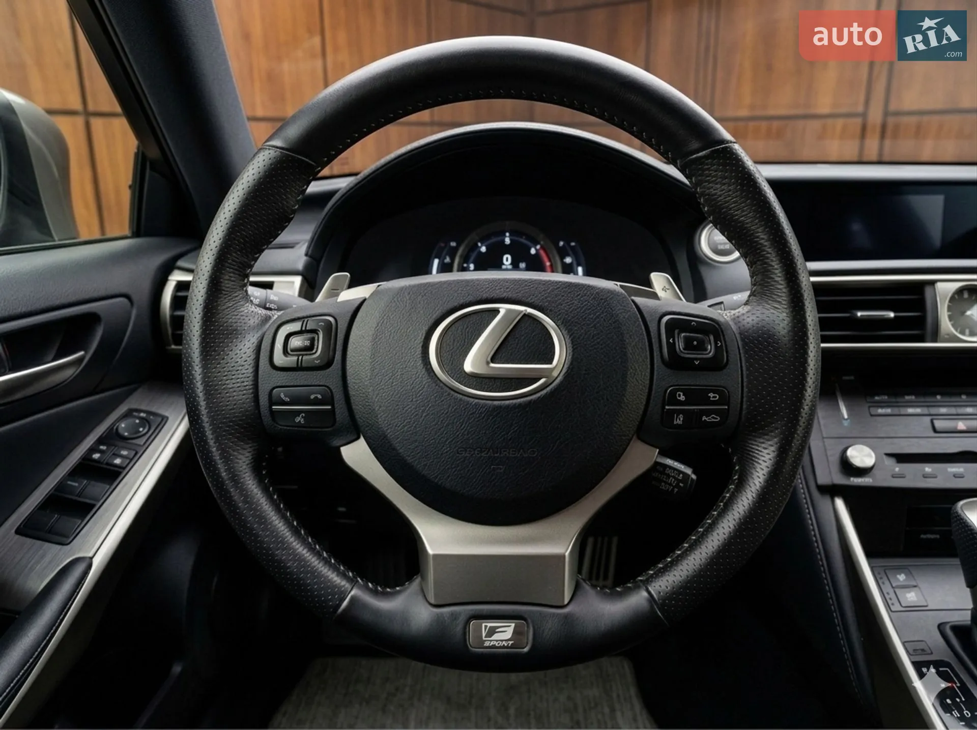 2019 Lexus RC - мініатюра 29