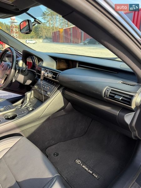 Купе Lexus RC 2016 в Львові