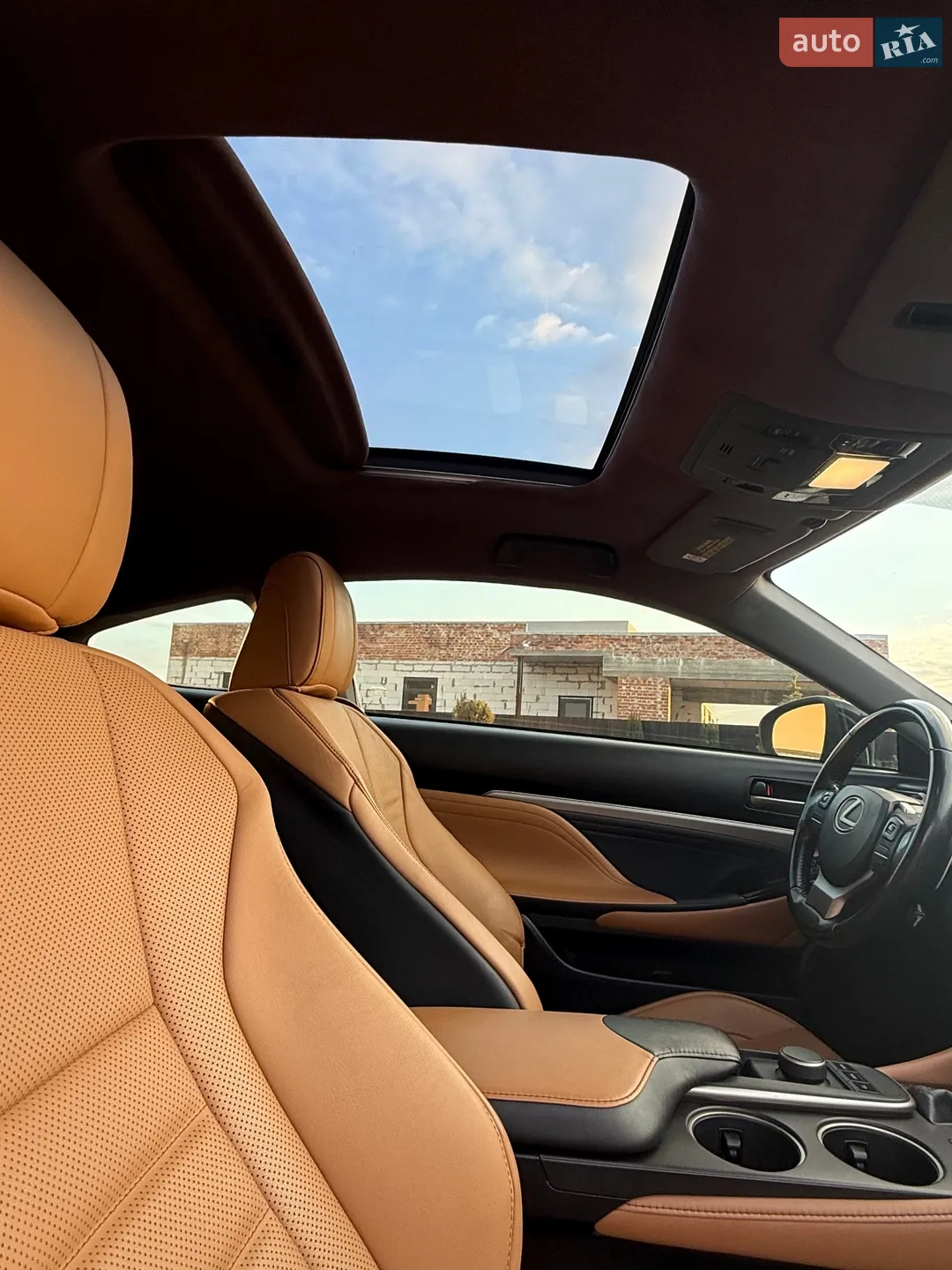 2015 Lexus RC - мініатюра 16