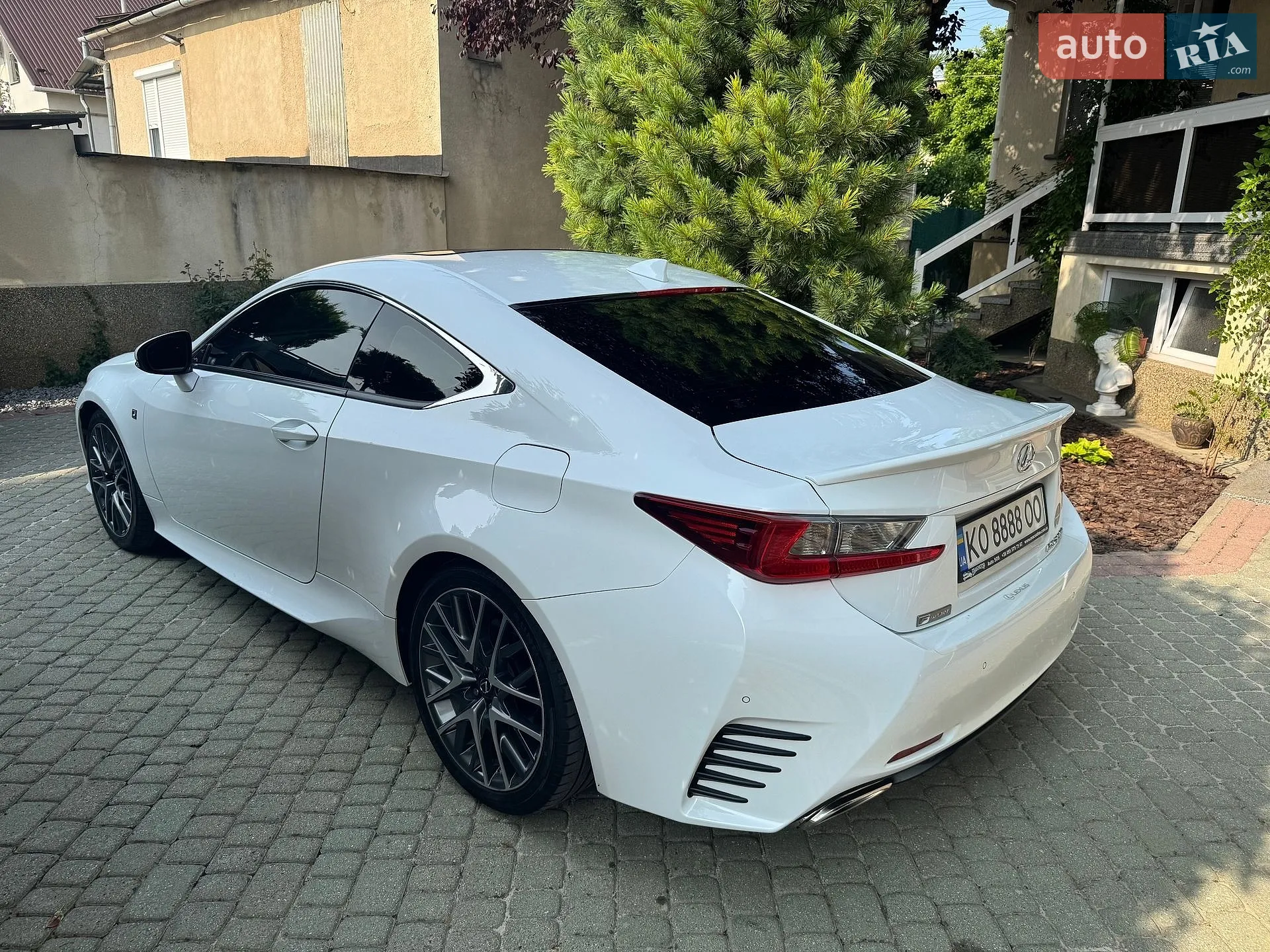 2016 Lexus RC - мініатюра 2