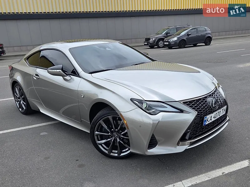 Lexus RC