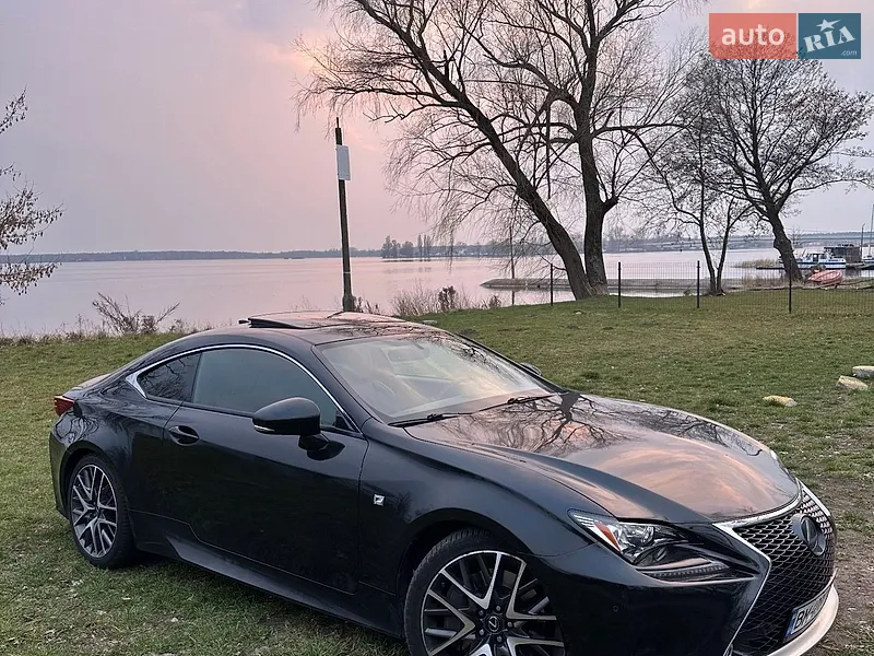 Lexus RC