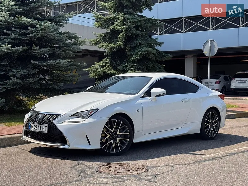 Lexus RC