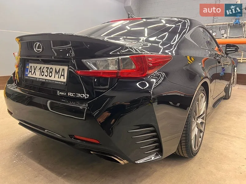 Lexus RC