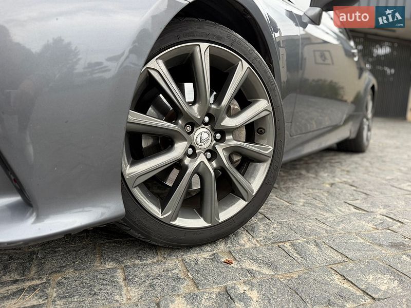 Купе Lexus RC 2016 в Львове