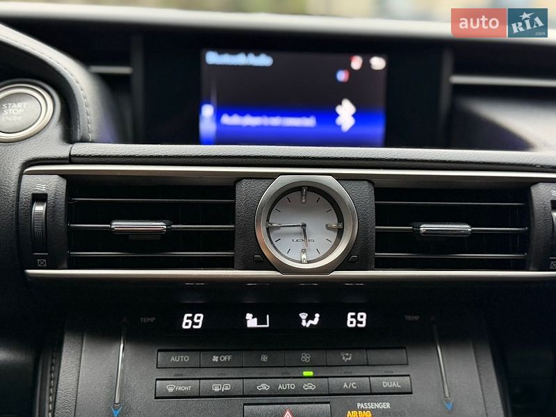 Купе Lexus RC 2016 в Львове