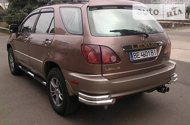 Позашляховик / Кросовер Lexus RX 2000 в Южноукраїнську