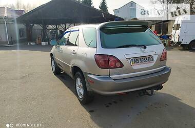 Позашляховик / Кросовер Lexus RX 2000 в 