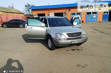 Позашляховик / Кросовер Lexus RX 2000 в 