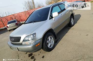 Позашляховик / Кросовер Lexus RX 2000 в 