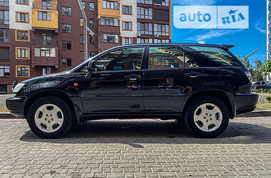 Универсал Lexus RX 2002 в Вараше