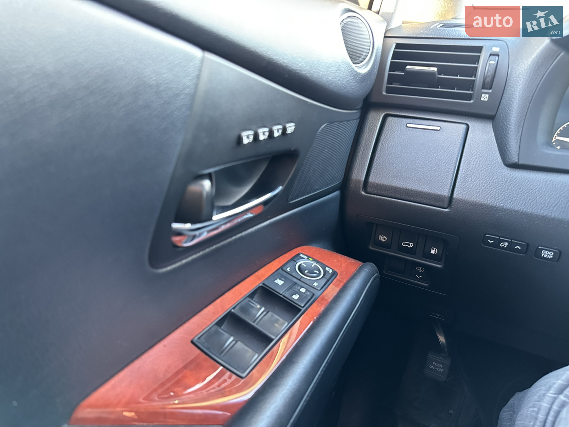 Lexus RX 2010 VIN JTJBC11A102415486 фото оголошення 24 з 33