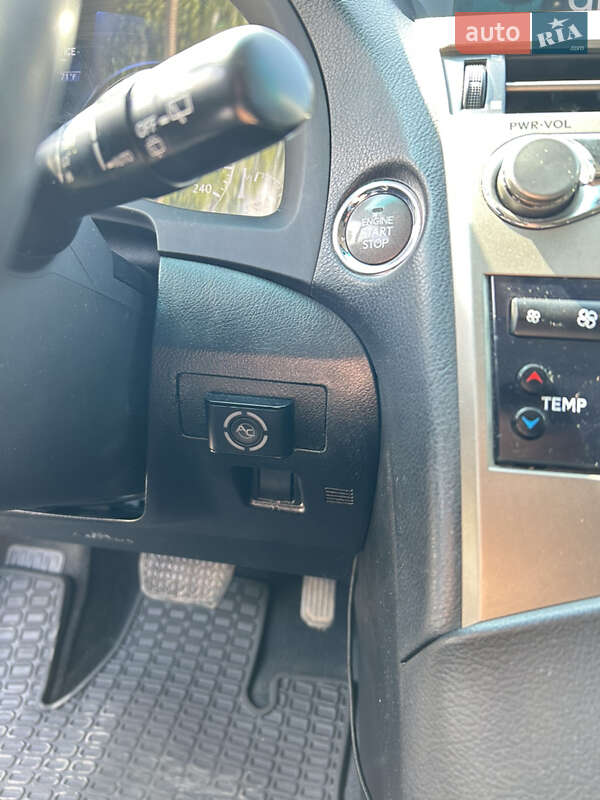 Внедорожник / Кроссовер Lexus RX 2013 в Надворной