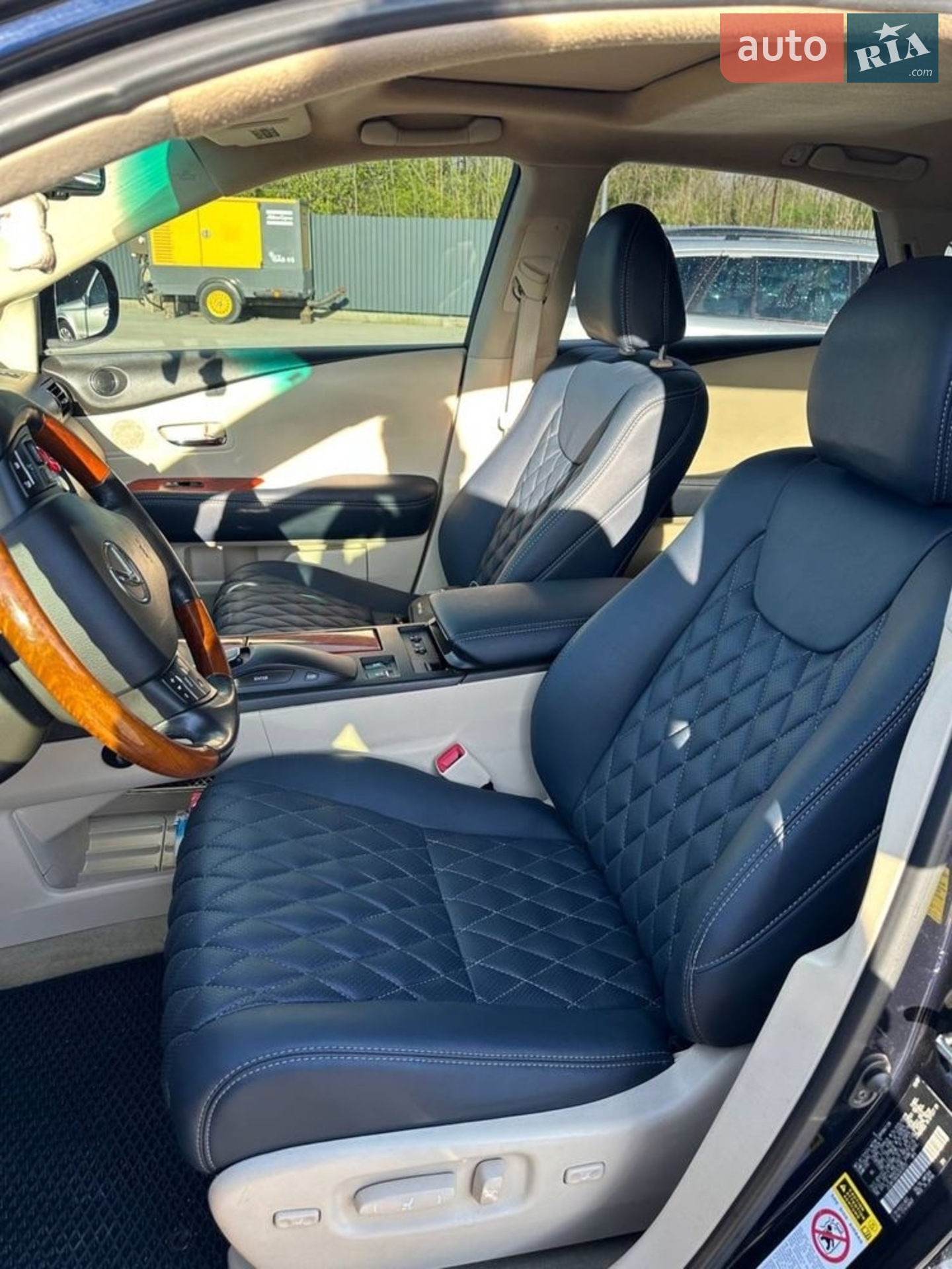 2010 Lexus RX - мініатюра 3