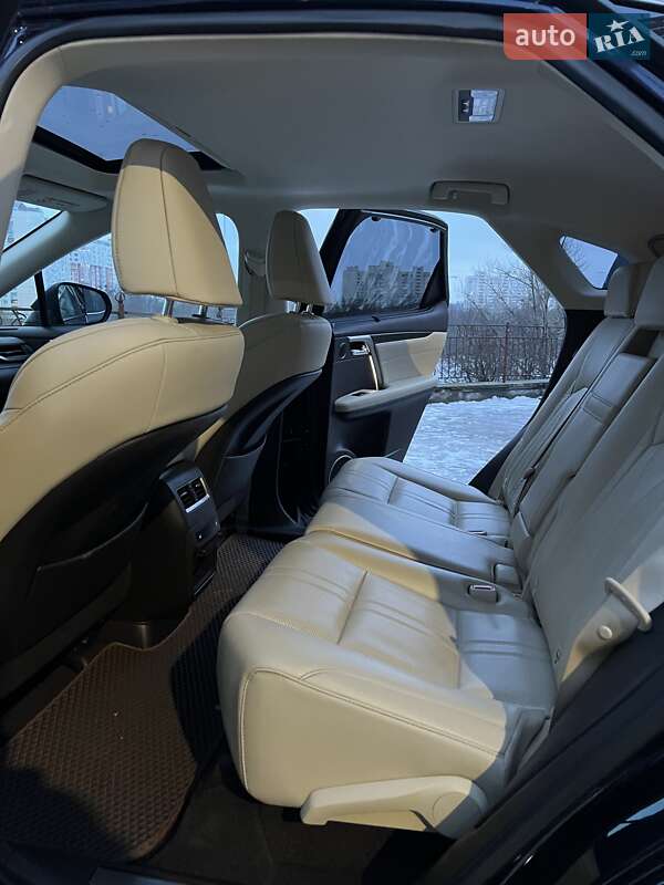 Внедорожник / Кроссовер Lexus RX 2016 в Киеве